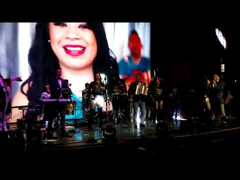 Buscándote - Saya ft. Aarón y su grupo ilusión