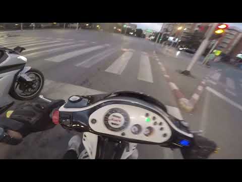 Kawasaki Ninja 300 vs Gilera Runner 172