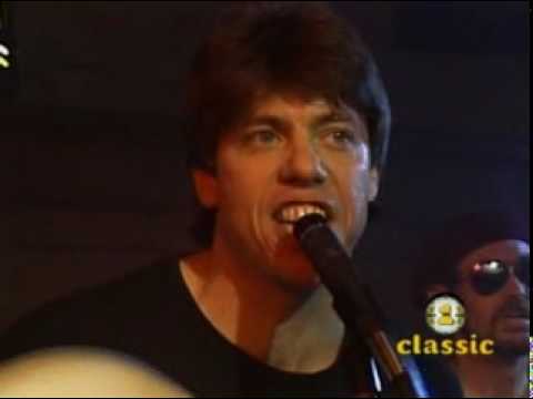 George Thorogood - Willie And The Hand Jive.mpg