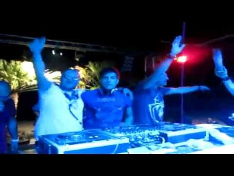 KARMIN SHIFF play BAMBA LOCA ft. Kryz Santana @ Barbara Beach - CATANIA - 25/06/2011