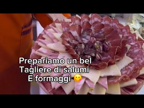 Prepariamo insieme un tagliere di salumi e formaggi 😋
