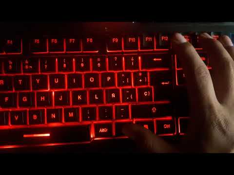 como cambiar el color de un teclado gamer?