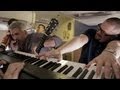 Taylor Hicks performs Seven Mile Breakdown on a Southwest plane