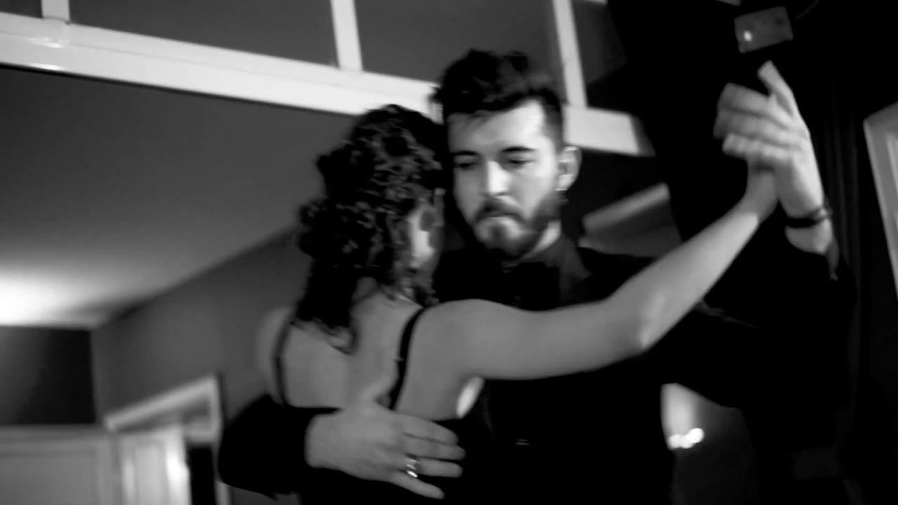 İpek Erkan & Ahmet Gezen - Te Aconsejo Que Me Olvides - 1/3