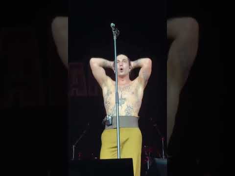 💖🩷 You can reach out to me. https://t.me/damianodavidfan1 #damianodavid #reels #viral #usa #youtube