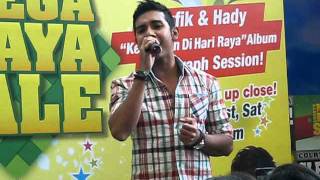 Download lagu Syawal Yang Mulia - Taufik Batisah mp3 Download lagu Syawal Yang Mulia - Taufik Batisah mp3