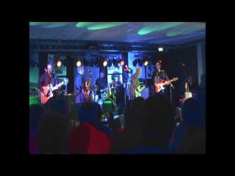 Wonderful Land - Jet Harris and The Shadowers - Tilburg 2010.mpg