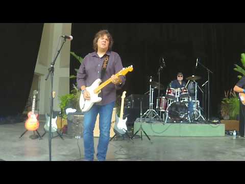 Sean Chambers - Cut Off My RIght Arm - HD Live - Springing the Blues Festival - 2019