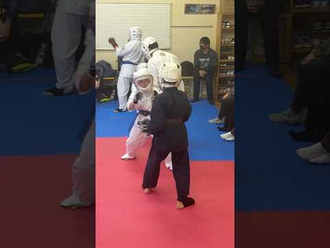 先輩の胸を借りてスパーリング #武道塾 #mma