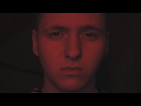 Trap Typieee - 7 ŻYĆ (Official Video)