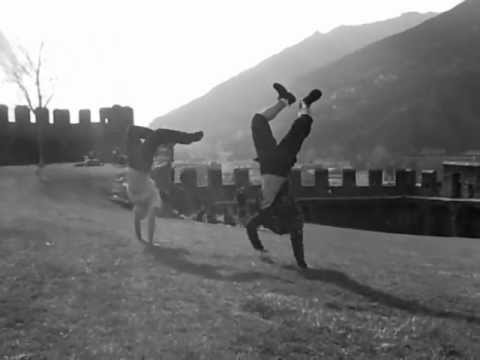 Balance - ZeroGravity 2012 Break Dance Freerunning Parkour Bellinzona Giubiasco Lugano