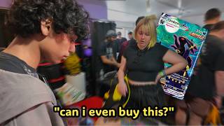 Spending $1000+ in 14 Minutes (Pokémon Vendor POV)