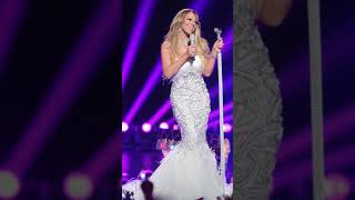 Mariah Carey - Santa Claus is Coming To Town