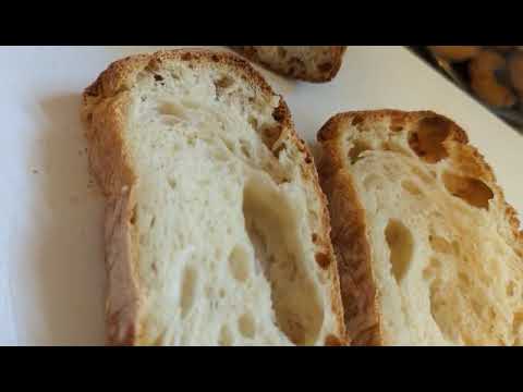 Pane casereccio (homemade bread)