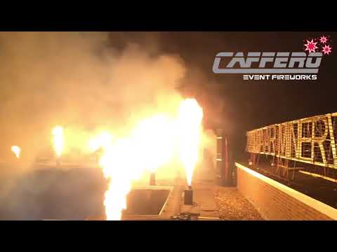 126. Caffero - Vuurwerkletters, vlammen en vuurwerk