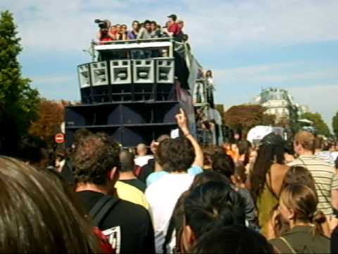 Sebastien Drums @ Techno Parade 2009 - REDKATZ 1