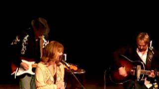 Patty Loveless, Lonely Too Long