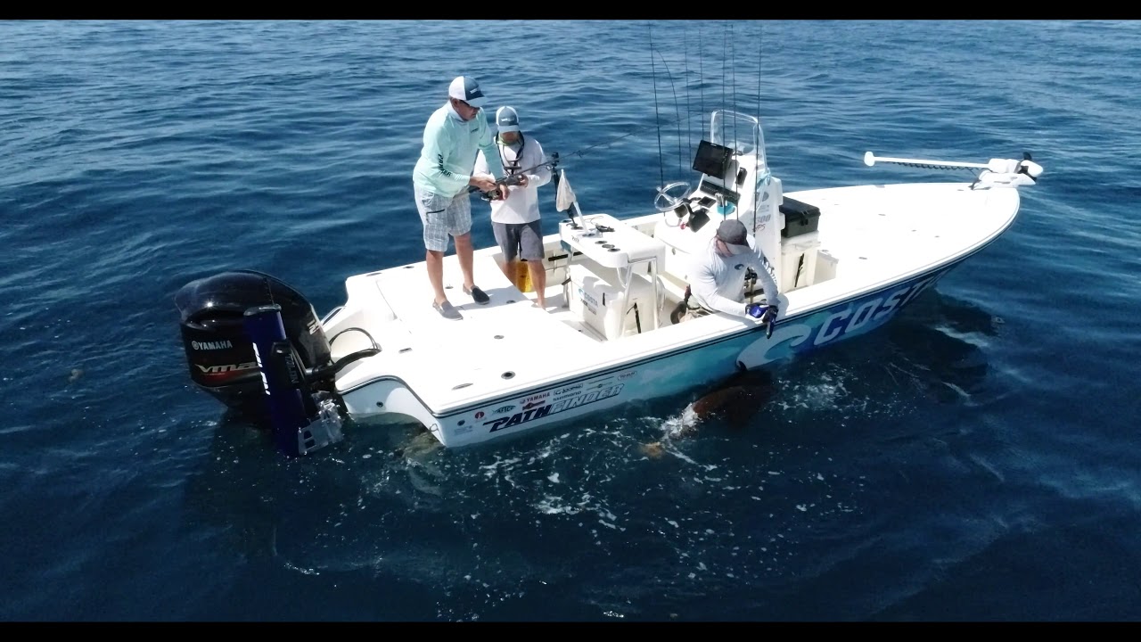Pathfinder 2300 HPS Costa Boat - Sailfish action with Scott Deal and Capt. Mike Holiday