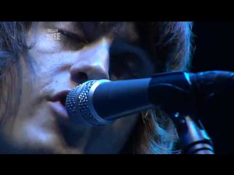 Arctic Monkeys - Cigarette Smoke Fiona [live at Reading Festival 2006]