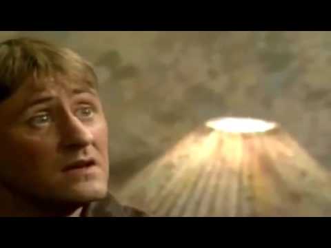 Goodnight Sweetheart S 2 E 11 Between the Devil And The Deep Blue Sea