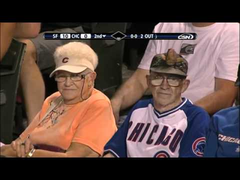 2010/09/23 Cubs fan wears fish hat