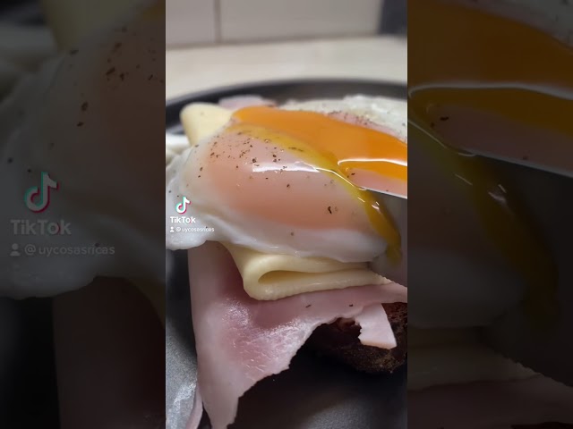 Vídeo relacionado con Take2 99005 - Abridor para Huevos pasados por Agua, diseño de balón de fútbol