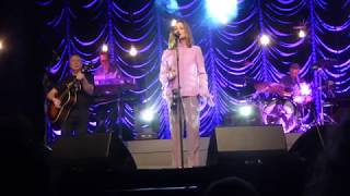 Belinda Carlisle - Deep Deep Ocean &amp; Vision Of You (Runaway Horses 30th Anniversary Tour 2019)