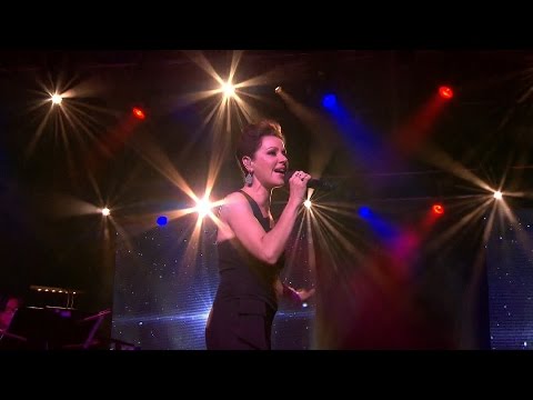 Tina Arena - Chains (Live at the 2015 ICC Cricket World Cup Opening Ceremony)