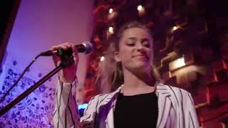 Brynn Cartelli: "Use Somebody" - The Voice 2018 (Digital Exclusive)