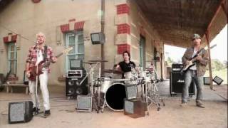 Bungee - Descarrilado - Video Oficial