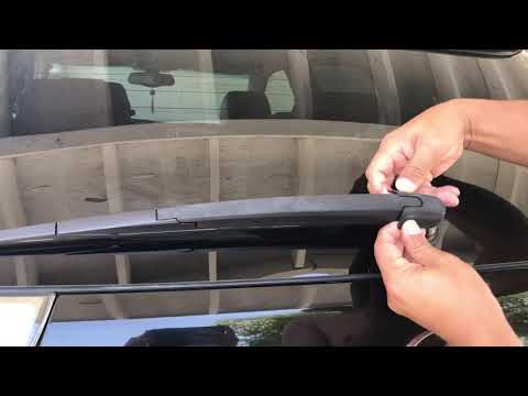 How to replace a 2004-2009 Lexus RX330 rear wiper  làm thế nào để thay thế một cần gạt nước sau