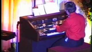 The Punch and Judy March - Orla Roma Organ.WMV