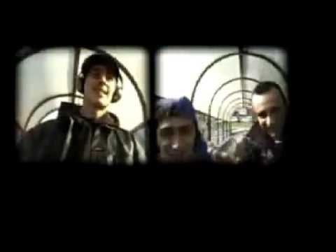 2 Buoni Motivi - Creativi Primitivi ft. Sparo Manero