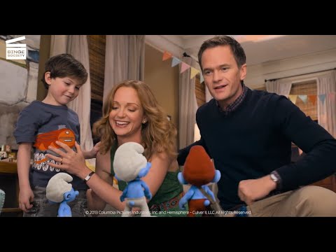 The Smurfs 2: The Smurfs appear in Patrick's apartment (HD CLIP)
