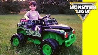 Monster Jam Grave Digger Power Wheels Ride On Monster Truck Autopilot