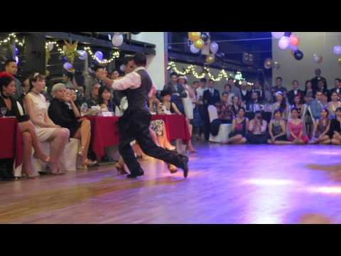  Neri Piliu  and  Yanina Quiñones  are  dancing  to  "  Tanguera  "  by  Sexteto Mayor  at  Singapore International Tango Festival  in  2016
