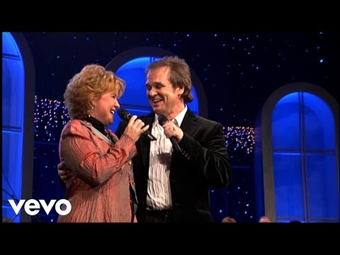 Jeff & Sheri Easter - The Greatest Gift of All [Live]