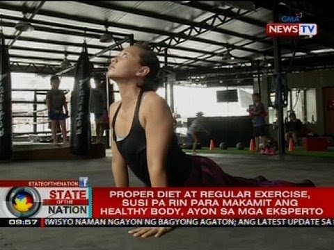 Ito ay mas mahusay na magkaroon ng tanghalian sa pagkain Sobra sa timbang na babae 50 taon