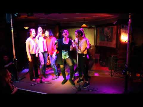 Serata muzicala Yellow Club