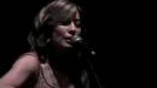 Lori Carson &quot;Cracked and Broken Things&quot;