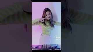 Download lagu Abang Roni versi DJ asik banget....#music #dj #djterbaru #djremix #djviral #fypシ # mp3