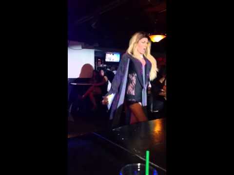 Jenna Syde Heart Wants What It Wants