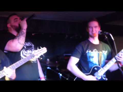 Unhaven - (Live in La Baie)