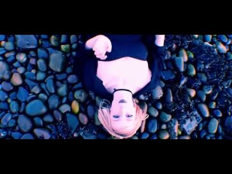 The Odd Chaps ft Zoe Moon & Iain Mannix - Paper Planes