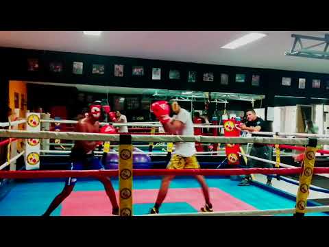 Guanteo - Gabriel Escalante vs. Idalberto Umara - Alpha Dog Boxing Club