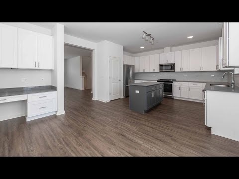 A 3-bedroom Inglenook townhome at the new, full-amenity Deer Park Crossing A 3-bedroom Inglenook townhome at the new, full-amenity Deer Park Crossing