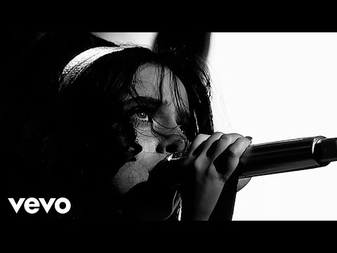 Jessie Murph - Hallelujah (Live from iHeartRadio Jingle Ball 2025 - Official Visualizer)