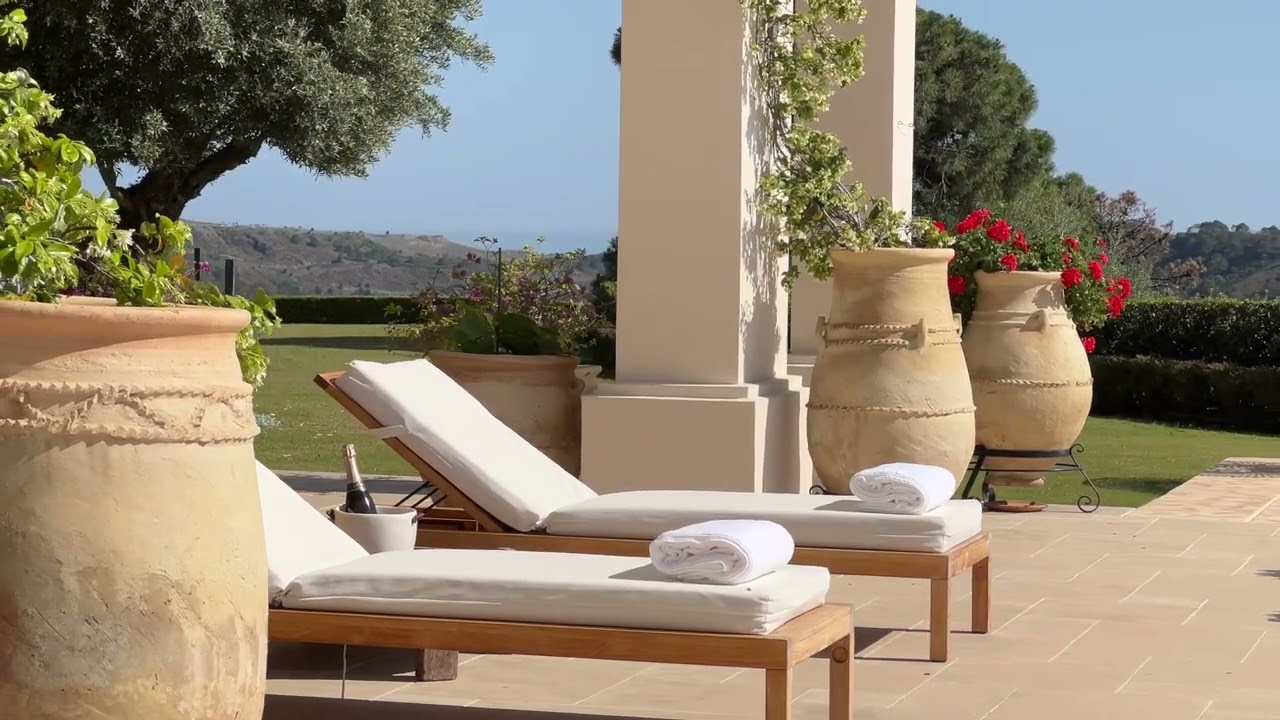 Villa for sale in Montemayor-Marbella Club - PANR-14851