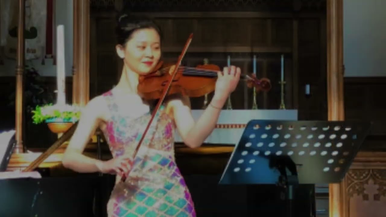 Part of Amy Beach's Romance, played by Xinyi Wu
