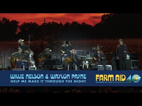 Willie Nelson & Waylon Payne – Help Me Make It Through the Night (Live at Farm Aid 40)